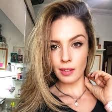 Selena Richie's Instagram, Twitter & Facebook