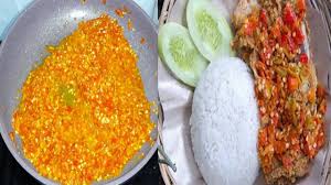 Makan malam tadi yg praktis tapi bikin nambah terus kapan ngirinya ya jarum timbangan klo nambah mulu tapi saya gak berani terlalu pedas nanti sakit saya kumat lagi. Bongkar Resep Sambel Geprek Bensu Dijamin Nambah Nasi Terus Youtube