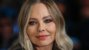 Articolo dedicato a ornella muti e adriano celentano con il molleggiato che svela dopo 35 anni che lui e lei hanno avuto una storia quando erano gli anni. Adriano Celentano Archives Archynewsy