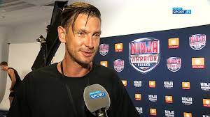 Jego udział w poprzedniej edycji zakończył się. Lukasz Kadziewicz Powraca Na Tor Ninja Warrior I Zapowiada Ze Zdejmie Koszulke Polsat Sport