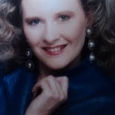 Tracy Buhler's Instagram, Twitter & Facebook