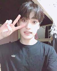 Pin By Angie Bundschuh On Trcng Kpop Kpop Idol Champion