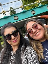 Abigail Parra (@parra_abi) • Threads, Say more