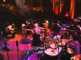 A Lan Is Morris Ette It S My Land House Property Alanis Morissette Alanis Canciones