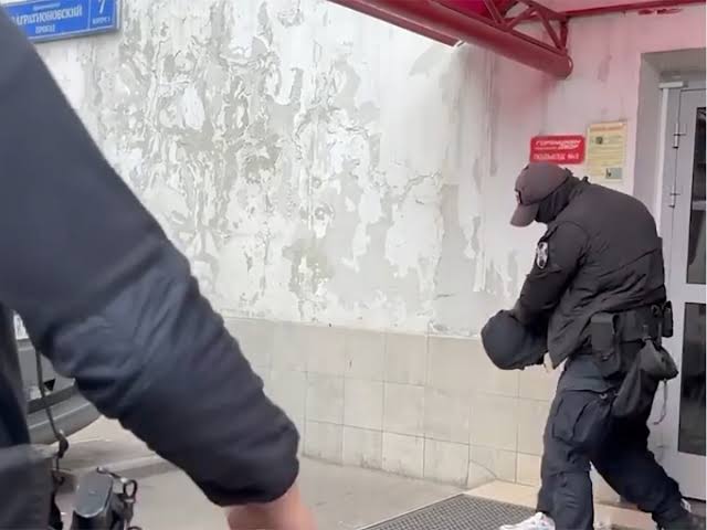 https://encrypted-tbn0.gstatic.com/images?q=tbn:ANd9GcSEr__X7SfNza7ebjbaQ6Z_rtALtPhMIWMk-G1QdtRrRoevBhdej2zuImye&s=10