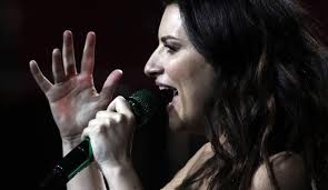 Laura pausini feat simone and simaria — novo (novo 2018). Konzert Von Laura Pausini Wird Verschoben Tageblatt Lu