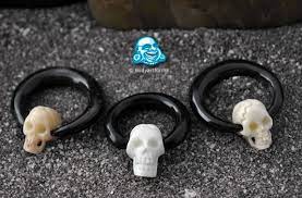 black horn skull captive rings skull facial piercings chastity device