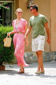 She was a member of thomas zeumer's metropolitan models. Eva Herzigova And Fiancee Gregorio Marsiaj Out Shopping In Varigitti Italy