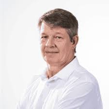 Dirk Botha's Instagram, Twitter & Facebook