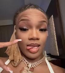 GloRilla don't miss a day in the gym 💪🏽