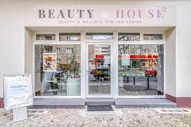 Taking care of you is our top priority. Beauty House Kosmetikstudio In Akazienkiez Berlin Treatwell