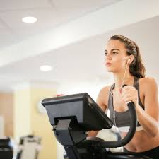 Les avis (et les études) ont donné des résultats contrastés. Velo Elliptique Comment L Utiliser Pour Perdre Du Poids Femme Actuelle Le Mag