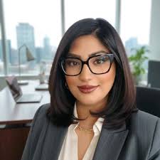 Thrilled to receive a Q1 Quarterly Award! It's an honor to work with my  clients and walk alongside them as they achieve their financial dreams!