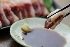 馬刺しのタテガミの食べ方 | 熊本馬刺しドットコムブログ