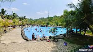 Review wisata alam, sejarah, kuliner, belanja dan wahana bermain di indonesia. Wahana Harga Tiket Masuk Dream Land Water Park Ajibarang 2021