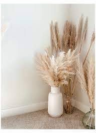 Pampas And Palm Big White Vase You Can T Go Wrong With A Big White Vase And A Bundle Of Pampas Grass Living Room Decor Apartment Grass Decor Apartment Decor