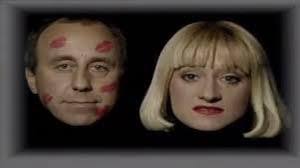 Which Holly did you like the best? : r/RedDwarf