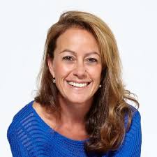 Holly Kramer's Instagram, Twitter & Facebook