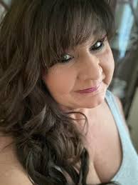 Mobile cosmetologist services available