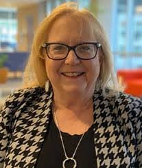 Kristy Beard's Instagram, Twitter & Facebook