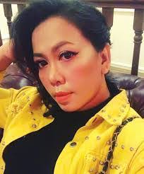 Eva Tak's Instagram, Twitter & Facebook