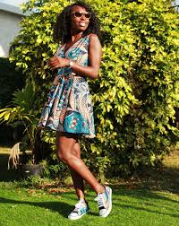Modele de robe courte en pagne pour femme enceinte is. Robe Courte Falakika Pagne Africain Rose Et Blue Avec Ceinture Par Gaze Afrikrea