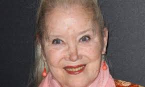 Y&R's Amelia Heinle Interview: Missing Billy Miller, Victoria's Love Life &  Melody Thomas Scott's 35 Year Celebration!