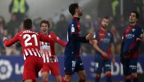E é nesse ponto que surge o nome de yangel herrera, internacional venezuelano que pertence aos quadros do campeão inglês (tem contrato até junho de 2024), um médio de apenas 23 anos mas já. Atletico De Madrid Golea Al Huesca En El Debut De Yangel Herrera El Carabobeno