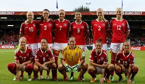 Sigue el dinamarca vs finlandia en vivo y en directo, jornada 1 del grupo b de la eurocopa que se esta dinamarca asusta. Apos Greve Selecao Feminina Da Dinamarca E Excluida De Competicoes Da Uefa 17 11 2017 Uol Esporte