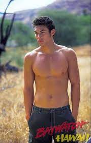 Fremantle media/shutterstock) jason made hearts flutter as lifeguard jason loane in baywatch hawaii between 1999 and 2001. Jason Momoa In Baywatch Poster Famousfix Com Post