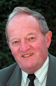 York City legends Denis Smith and Chris Topping have led the tributes to  former Press sports editor and Wimbledon umpire Malcol