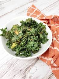 Crispy Baked Kale Chips Kelly Lynn S Sweets And Treats Recipe Orange Chicken Crock Pot Kale Chip Recipes Kale Chips Baked