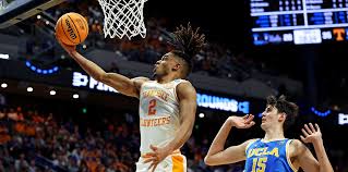 Tennessee vs Kentucky Odds, Game Lines, and More for Huge Game - Bleacher  Nation