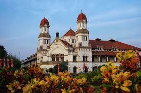 Sebelum menjadi objek wisata, tempat ini adalah kantor pjka. Fakta Unik Dibalik Kemegahan Lawang Sewu Semarang Reddoorz Blog