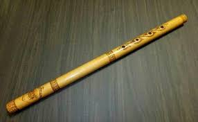 Dengan permukaan bundar seperti drum, tetapi jauh lebih tipis dan rata. Kebudaan Indonesia Atau Adat Daerah Steemkr