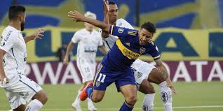 Frank fabra le pegó un cachetazo al cali izquierdoz en pleno partido. Deportes Boca Empato Con Santos En El Primer Partido De Semifinal