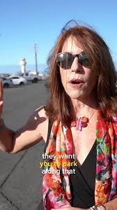 Changes in Cell phone Parking at the Kona Airport #hawaii #travel