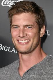 Ryan McPartlin Biography