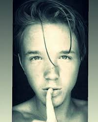 James Lou (@jamesLou_real)