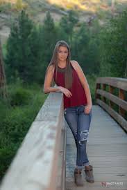Senior Pictures On A Bridge Https Johnnaccarato Com Senior Pictures Girl Poses Girl Senior Pictures Senior Girl Photography
