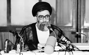 Image result for ‫آیت‌الله خامنه‌ای در بازگشت از هراره‬‎