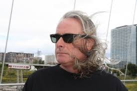 Ken Dunne's Instagram, Twitter & Facebook