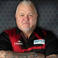 Darryl Fitton's Instagram, Twitter & Facebook