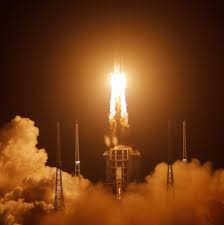 The international astronomical center (iac) launched live streaming for observing the orbit of the chinese uncontrollable rocket debris, youm 7 reported on saturday. China Launches Moon Mission To Bring Back Lunar Rocks The New York Times