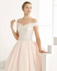Maybe you would like to learn more about one of these? Lieblingsstucke 2017 3 Rose Blush Oder Puder Farbene Brautkleider Kombiniert Mit Heller Spitze Da Kleid Hochzeit Hochzeitskleid Spitze Moderne Brautkleider