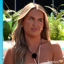 Things we've missed: Samantha's facial expressions 😂 #LoveIsland