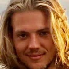 Aly Brinkley and Aaron Queen's Wedding Website