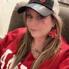 When I was his age I had to sneak into @auburnrodeo ....he just has a cool  uncle I guess. #wardamneagle #countrymusic