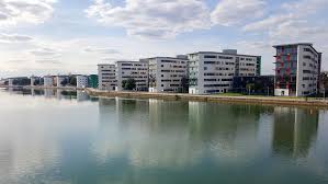 Uel students interning to promote prestigious london competition. File Uel Docklands Campus From Bridge Jpg Wikipedia