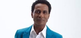 Acabo de saber dessa notícia muito triste a partida de mais um irmão amigo e companheiro de trabalho @edsonmontenegro, perdemos nosso amado rossi e hoje mais essa tristeza.que o bom deus tenha piedade de todos e leve aos céus nos caminhos de luz nossos irmãos amigos e parentes vítimas dessa tragédia. Ator Luis Miranda Fala Sobre Sair Do Armario Ajuda O Outro A Sair Tambem